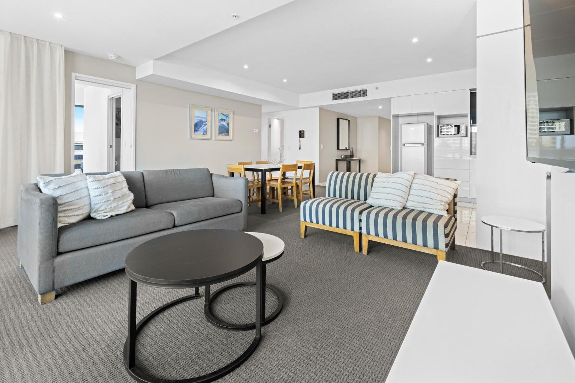 H-Residences Private Apartments - Hosted By Coastal Letting โกลด์โคสต์ ภายนอก รูปภาพ