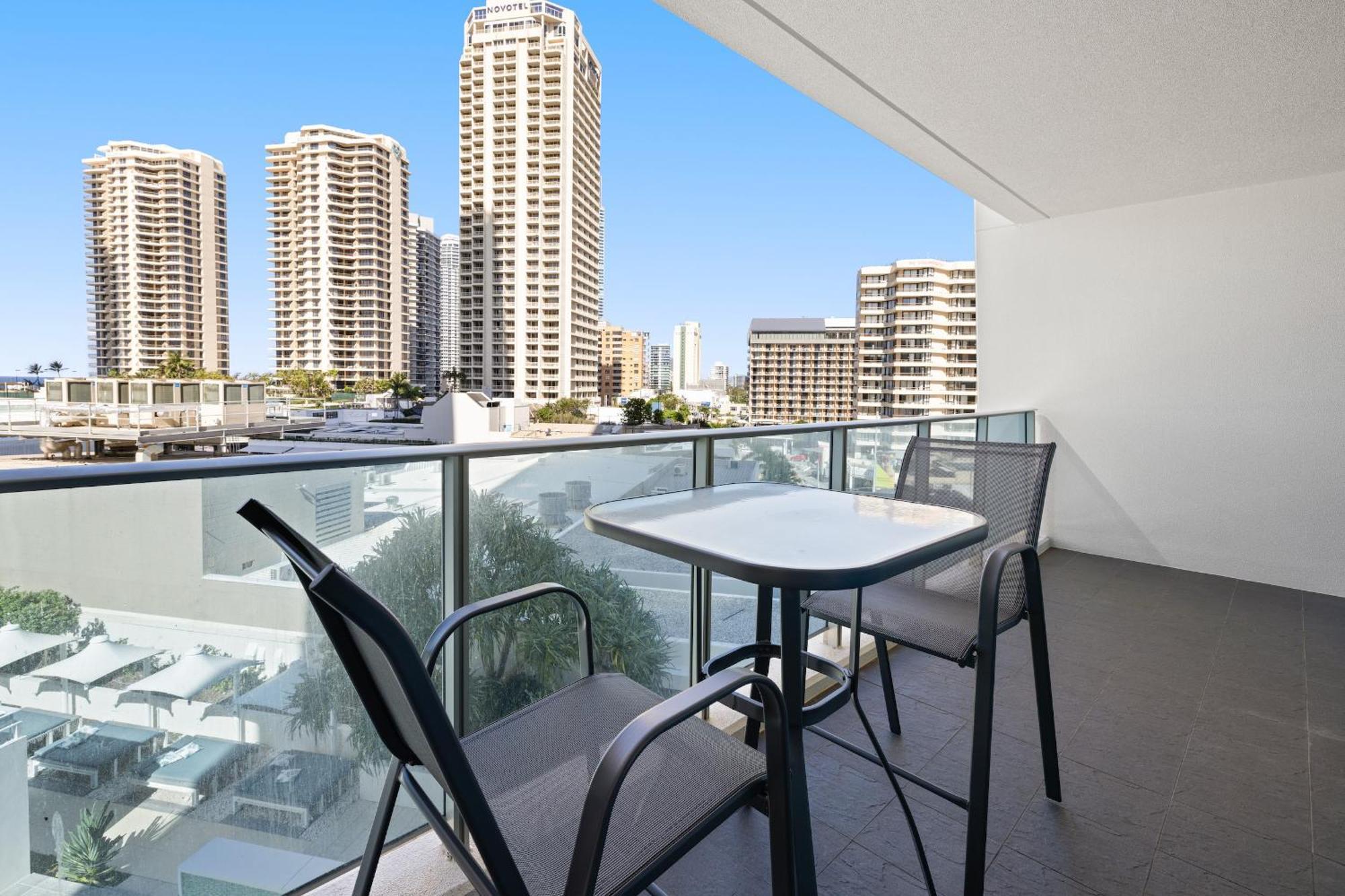 H-Residences Private Apartments - Hosted By Coastal Letting โกลด์โคสต์ ภายนอก รูปภาพ