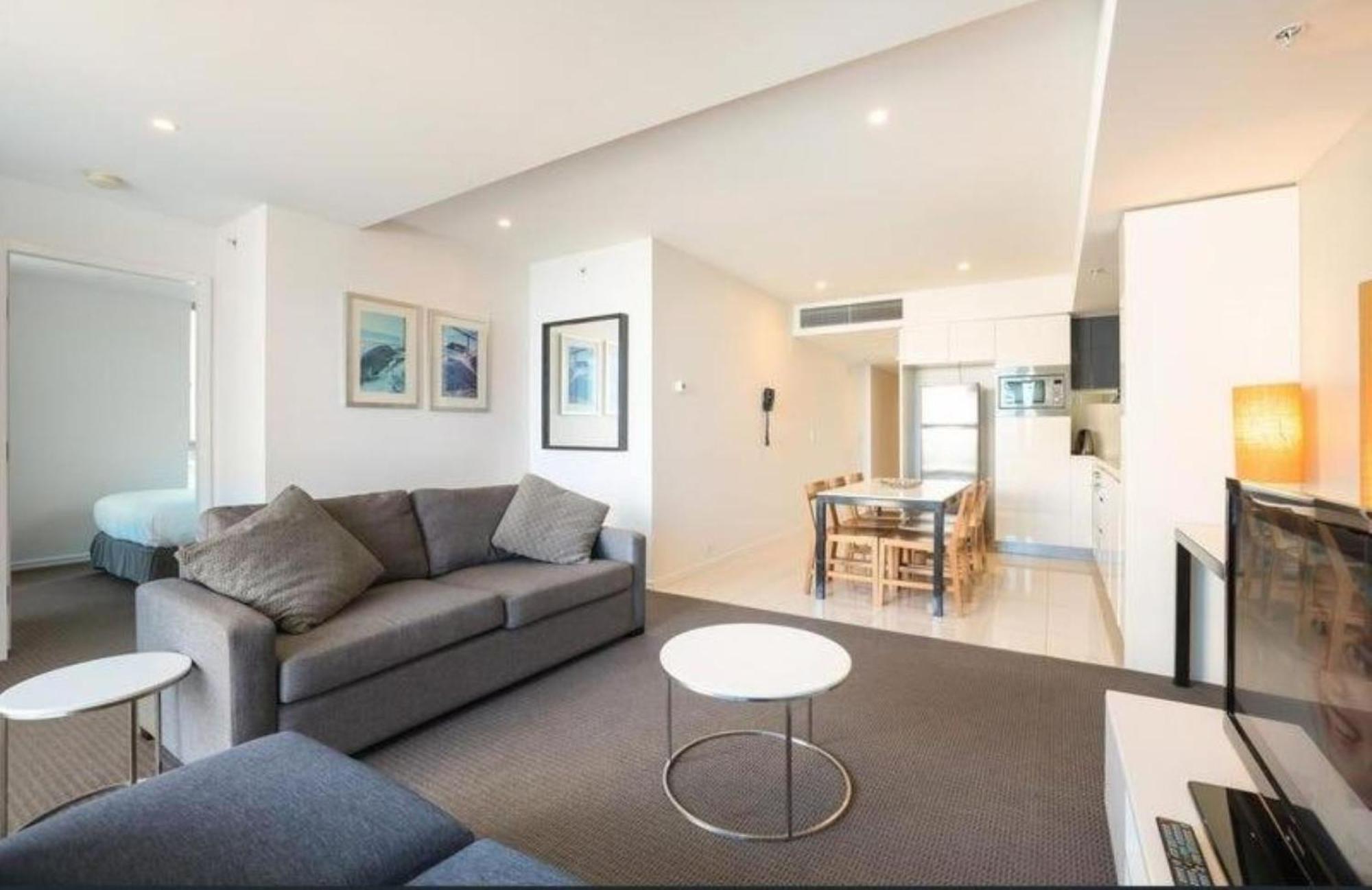 H-Residences Private Apartments - Hosted By Coastal Letting โกลด์โคสต์ ภายนอก รูปภาพ